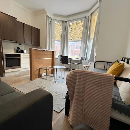 Nice Studio Shepherd'S Bush London Near Everything 外观 照片